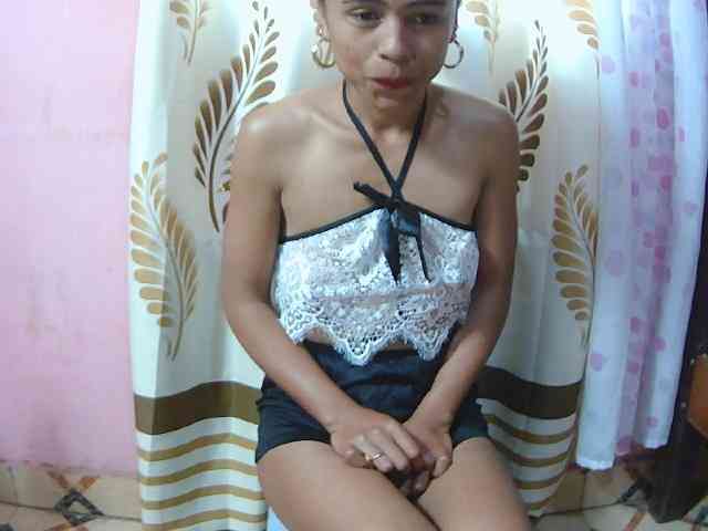 Reinewallashy3 webcam