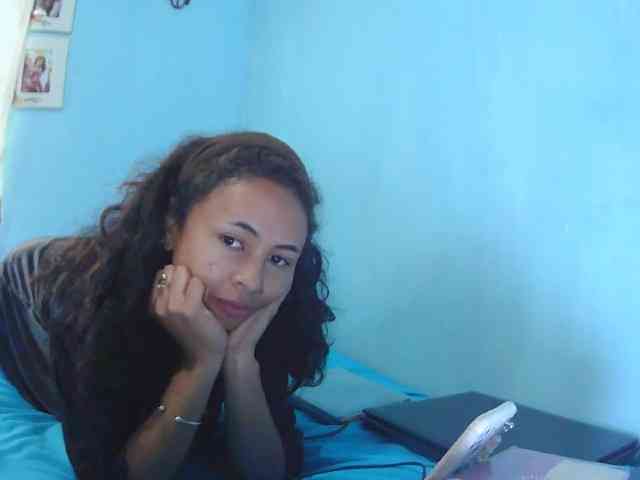 Reinewallashy3 webcam