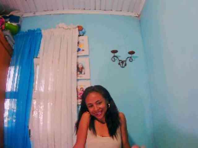 Reinewallashy3 webcam