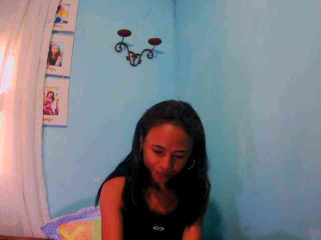 Reinewallashy3 webcam