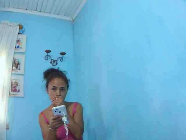 Reinewallashy3 webcam