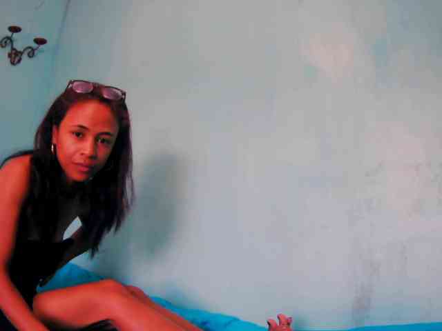 Reinewallashy3 webcam