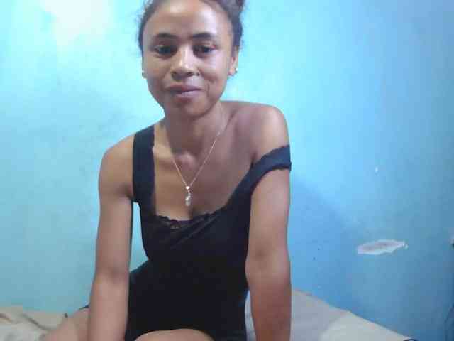 Reinewallashy3 webcam