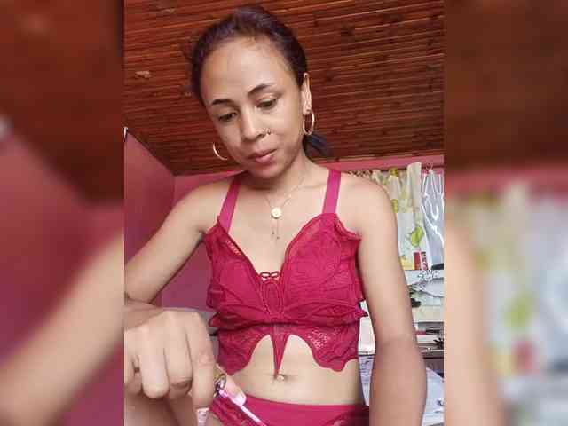 Reinewallashy3 webcam