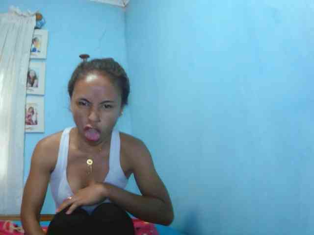 Reinewallashy3 webcam