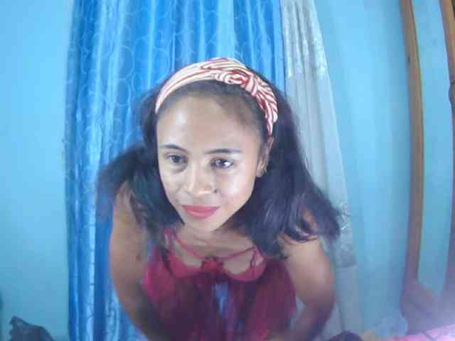 Reinewallashy3 webcam