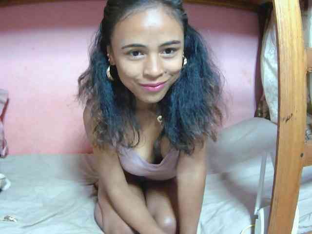 Reinewallashy3 webcam