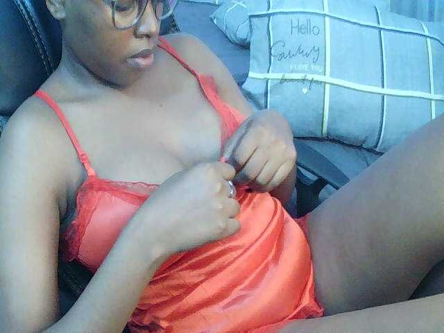 BongaCams Seductivgigi is Freechat Seductivgigi — Welcome to my room. Thank you to all my tippers. Tips in public chat please. Pvt open. Before private, pm