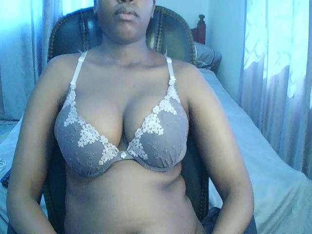 Seductivgigi's BongaCams show and profile