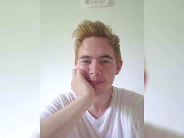youngdick199 Live Webcam on BongaCams