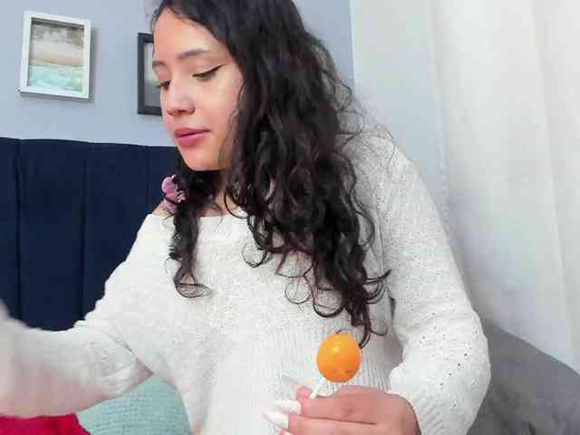 KittyCuteSweet webcam