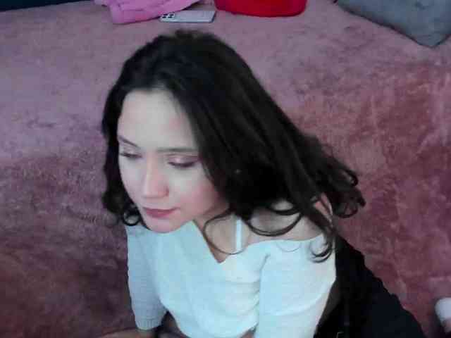 KittyCuteSweet webcam
