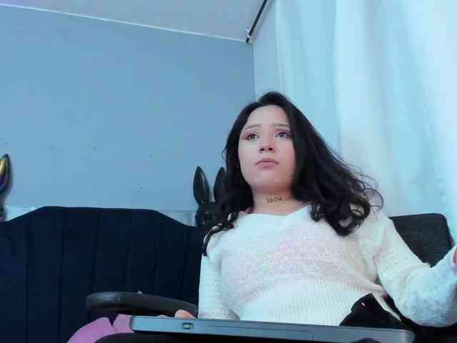 KittyCuteSweet webcam