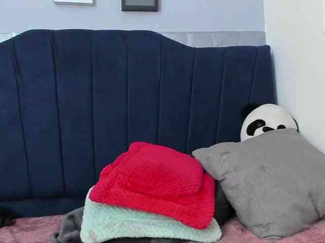 KittyCuteSweet webcam