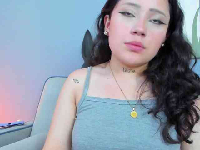 KittyCuteSweet webcam