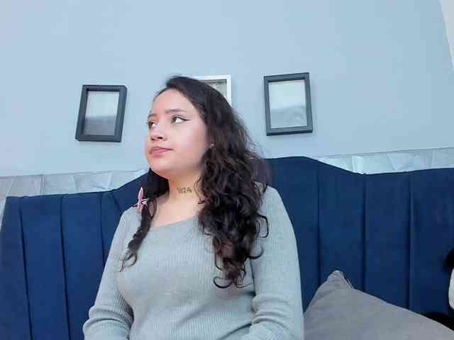 KittyCuteSweet webcam