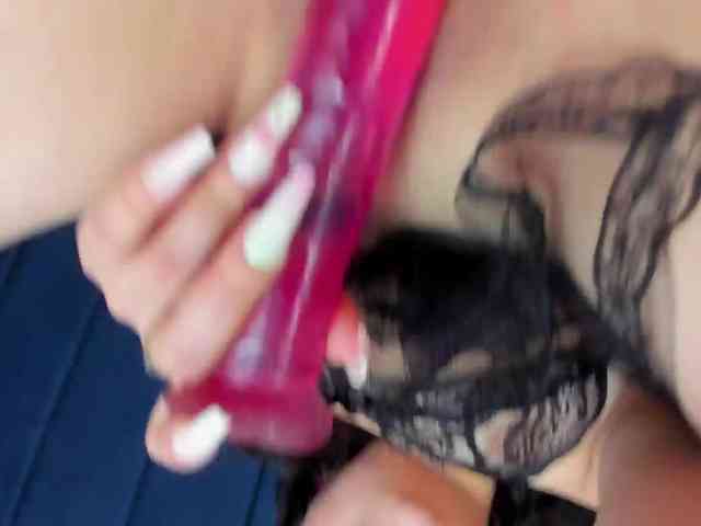KittyCuteSweet webcam