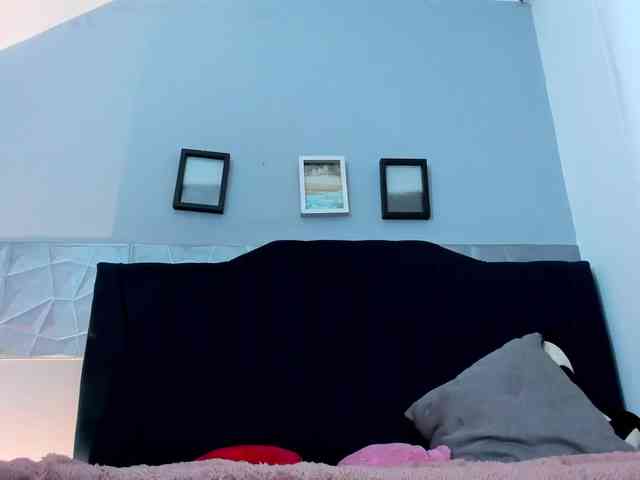 KittyCuteSweet webcam
