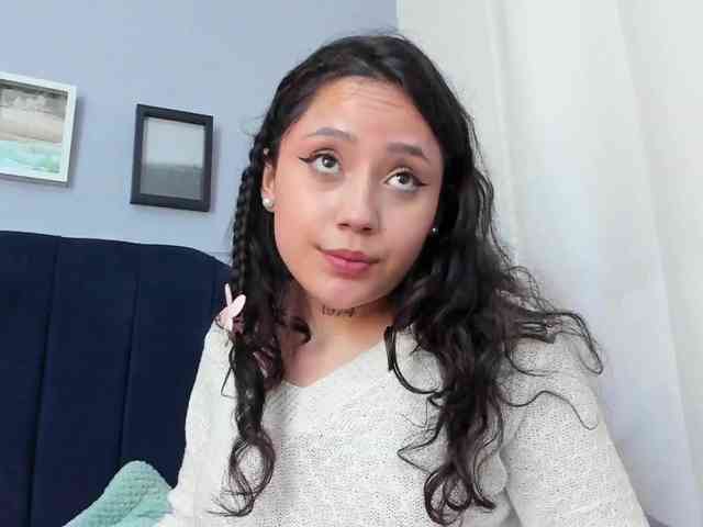 KittyCuteSweet webcam