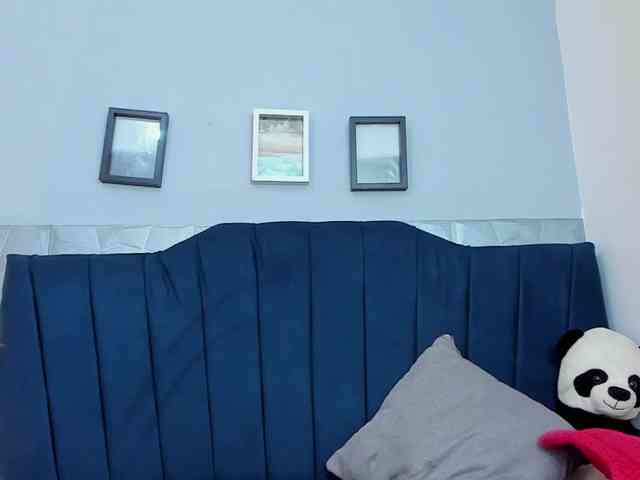 KittyCuteSweet webcam