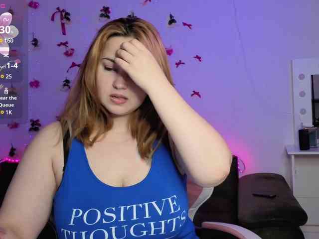 AylaMoons webcam