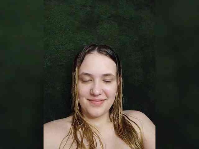 EmiLovMur webcam