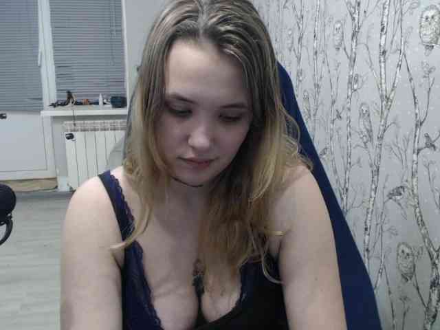 EmiLovMur webcam