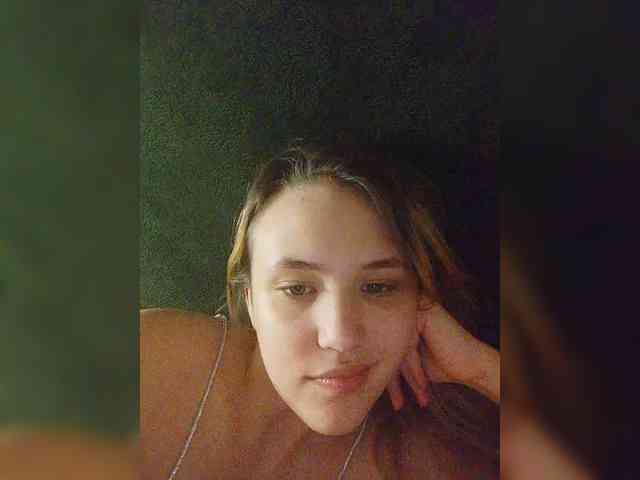 EmiLovMur webcam