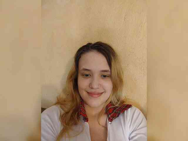 EmiLovMur webcam