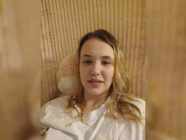 EmiLovMur webcam