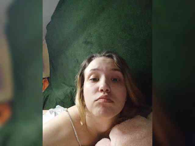 EmiLovMur webcam