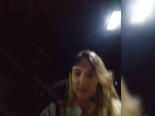 EmiLovMur webcam