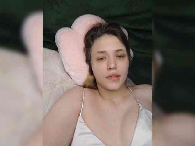 EmiLovMur webcam