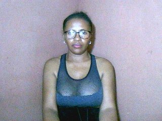 Nirinah2710's Live Webcam