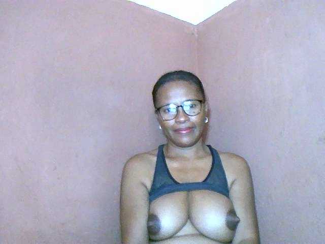  Nirinah2710 chat room