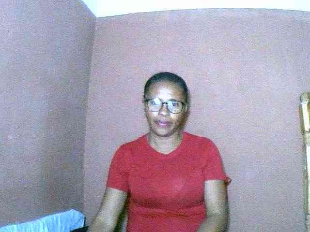 Nirinah2710 webcam