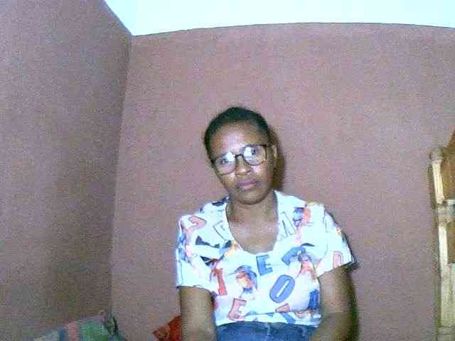 Nirinah2710 webcam