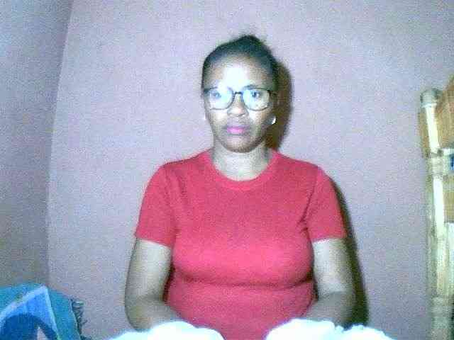 Nirinah2710 webcam