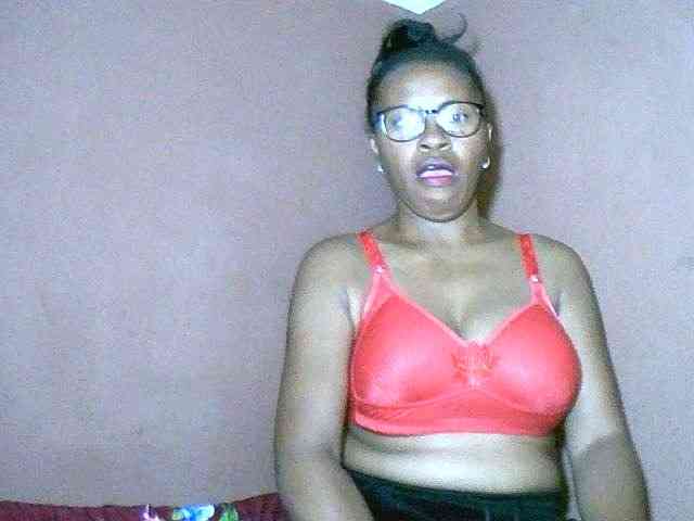 Nirinah2710 webcam