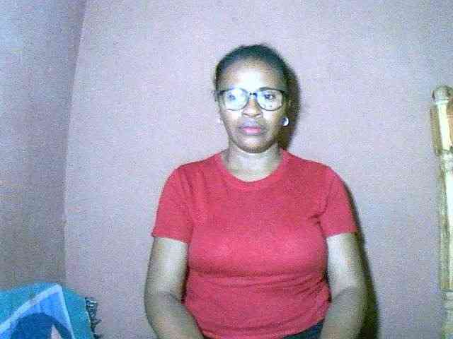 Nirinah2710 webcam