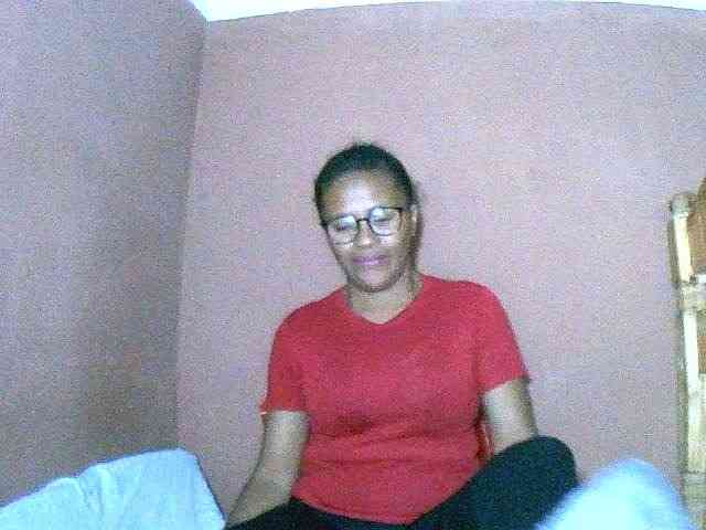 Nirinah2710 webcam