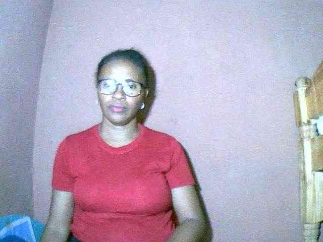 Nirinah2710 webcam