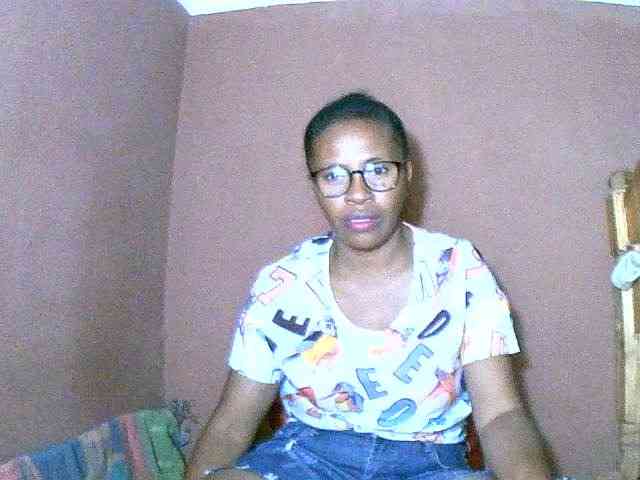 Nirinah2710 webcam