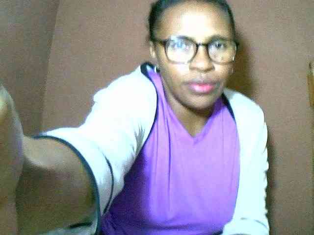 Nirinah2710 webcam