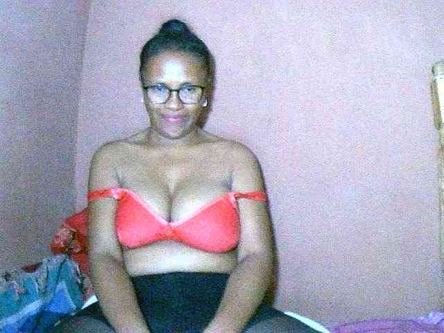 Nirinah2710 webcam