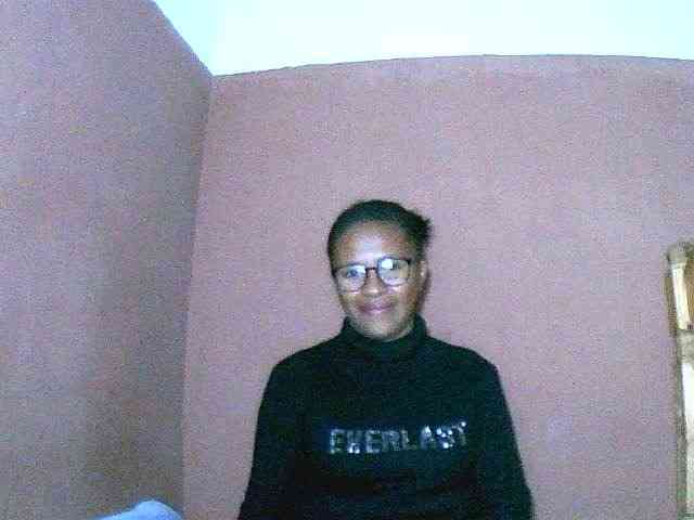 Nirinah2710 webcam