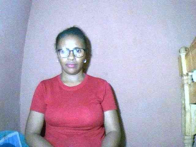 Nirinah2710 webcam