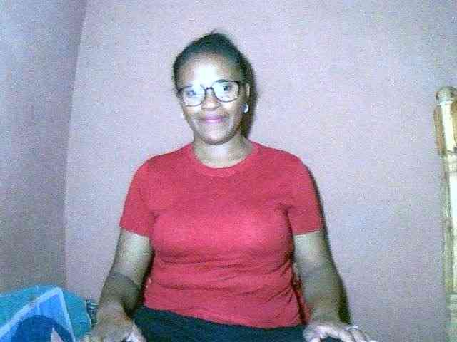 Nirinah2710 webcam
