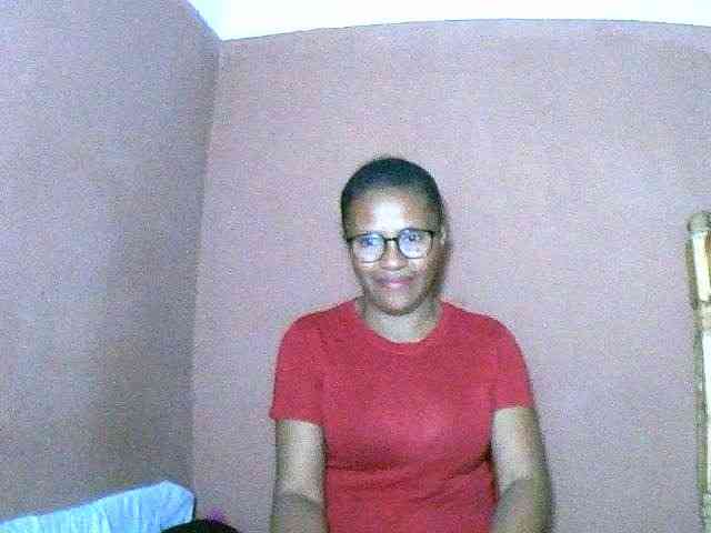 Nirinah2710 webcam