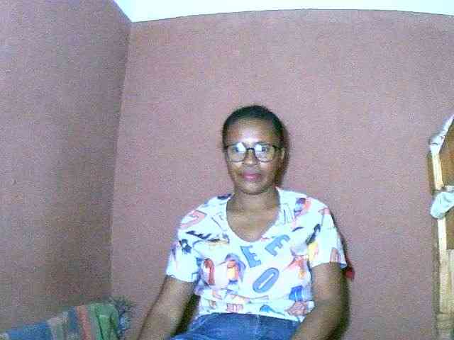 Nirinah2710 webcam